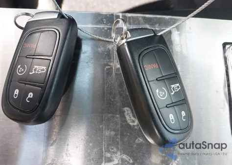 2015 Jeep Cherokee Trailhawk из США, поврежденный, VIN 1C4PJMBS5FW570213